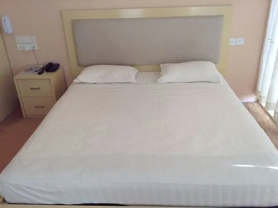 Standard Üç Kişilik Oda, 1 Yatak Odası, Havuz Manzaralı