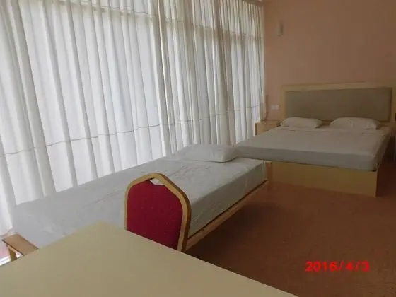 Standard Üç Kişilik Oda, 1 Yatak Odası, Havuz Manzaralı