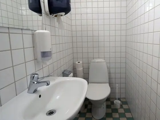 Tek Büyük veya İki Ayrı Yataklı Oda, Ortak Banyo