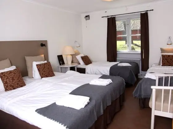 Üç Kişilik Oda, Ortak Banyo