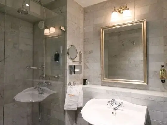 Family Oda, 1 Büyük (Queen) Boy Yatak ve Çekyat