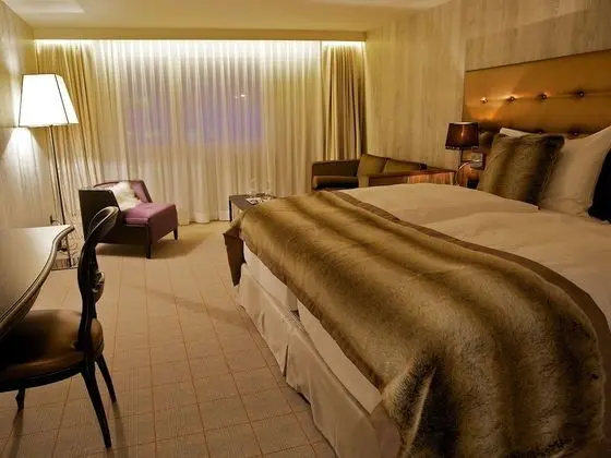 Grand Tek Büyük Yataklı Oda