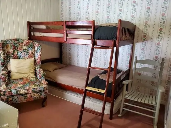 Oda, Birden Çok Yatak, Sigara İçilmez, Özel Banyo