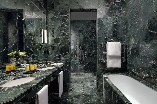 Oda, 1 Büyük (Queen) Boy Yatak