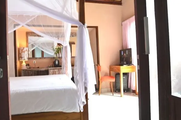 Standard Oda, Özel Banyo, Bahçe Manzaralı