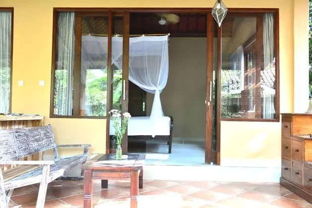 Standard Oda, Özel Banyo, Bahçe Manzaralı