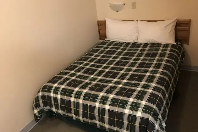 Standard Oda (Economy, Double/Murphy Bed)
