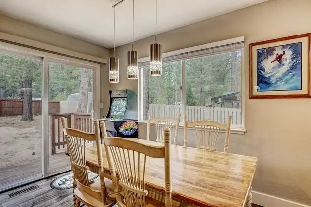 Ev, Birden Çok Yatak, Balkon, Dağ Manzaralı