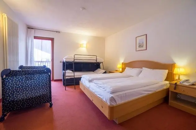 Standard Dört Kişilik Oda