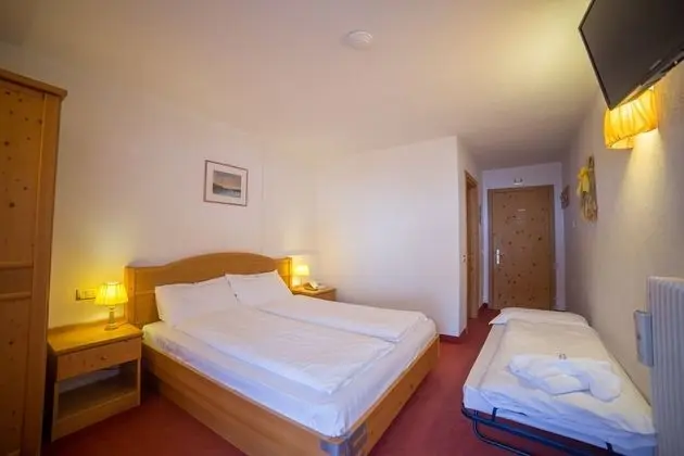 Standard Üç Kişilik Oda