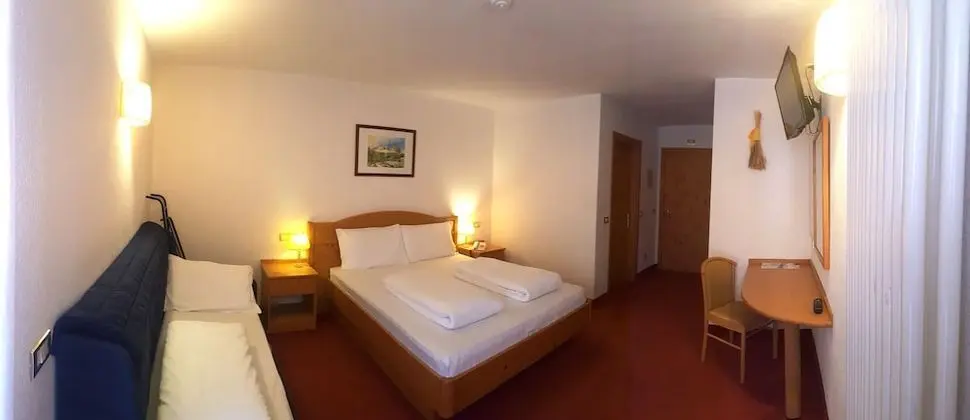 Standard Üç Kişilik Oda