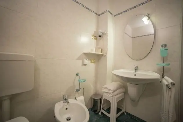 Standard Üç Kişilik Oda