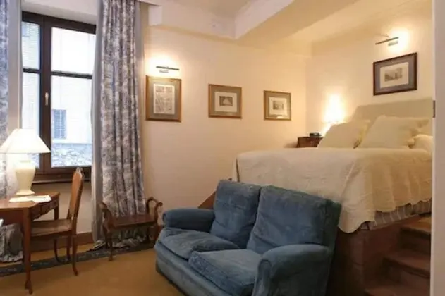 Standard Tek Büyük Yataklı Oda