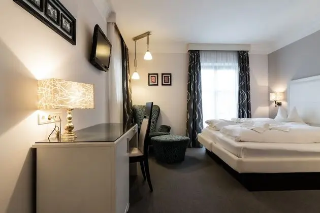 Comfort Tek Büyük Yataklı Oda