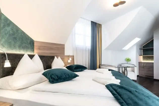 Comfort Tek Büyük Yataklı Oda