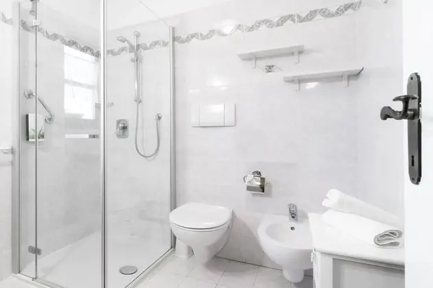 Standard Tek Büyük veya İki Ayrı Yataklı Oda