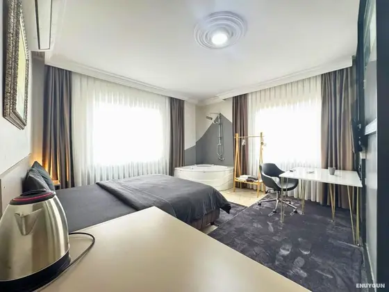 Jakuzili Oda Deluxe Double Room No:7