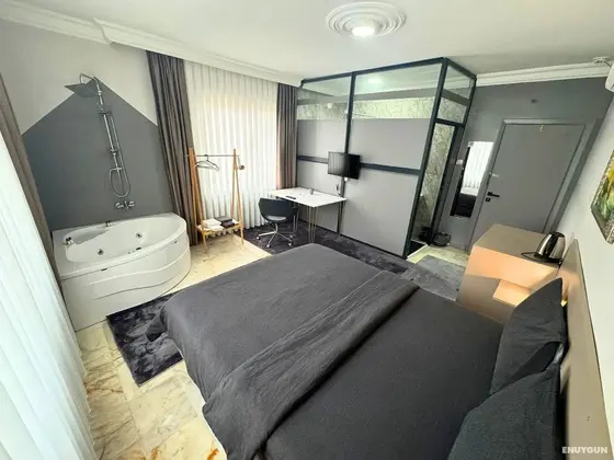 Jakuzili Oda Deluxe Double Room No:7