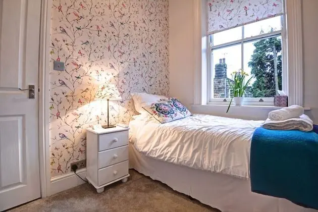 Tek Kişilik Oda (With Shower)