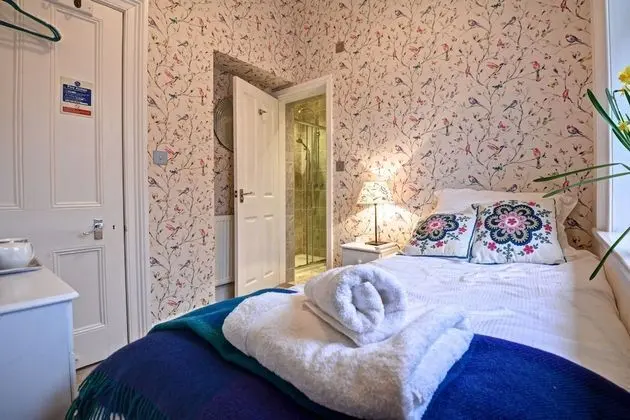 Tek Kişilik Oda (With Shower)