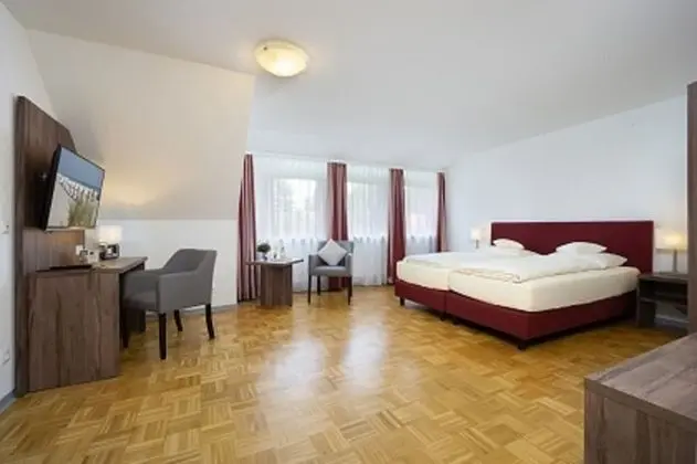 Comfort Tek Büyük Yataklı Oda
