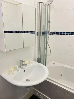 Dört Kişilik Oda