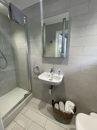 Standard Tek Kişilik Oda, Banyolu/Duşlu