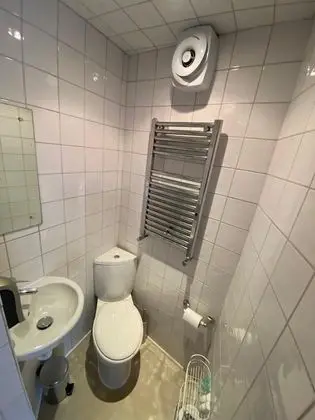 Tek Büyük veya İki Ayrı Yataklı Oda, Banyolu/Duşlu