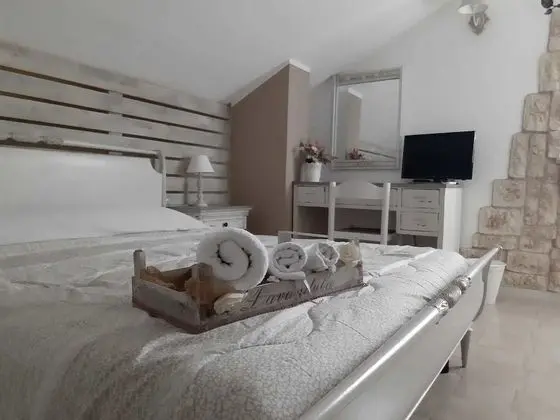 Comfort Tek Büyük Yataklı Oda