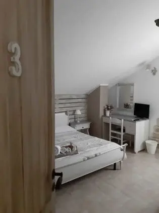 Comfort Tek Büyük Yataklı Oda