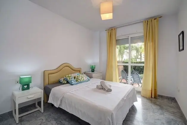 Apart Daire, 2 Yatak Odası, Sigara İçilmez, Havuz Manzaralı