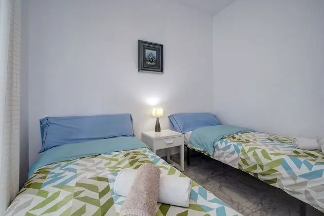 Apart Daire, 2 Yatak Odası, Sigara İçilmez, Havuz Manzaralı