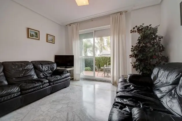Apart Daire, 2 Yatak Odası, Sigara İçilmez, Havuz Manzaralı
