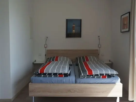 Ev
