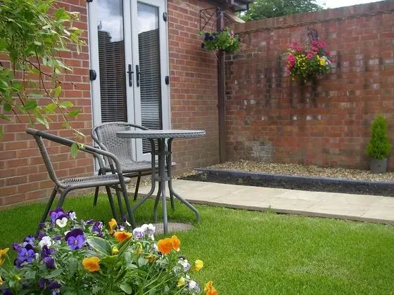 Deluxe Tek Büyük Yataklı Oda (Garden)