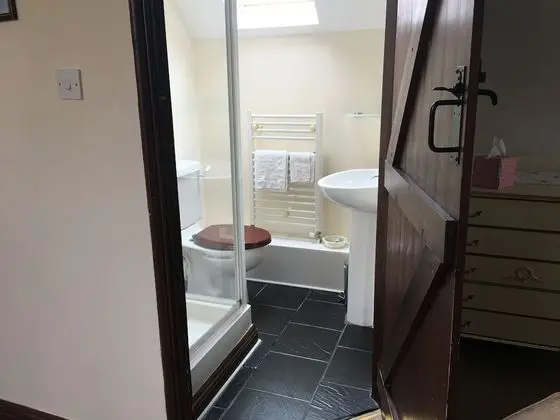 İki Ayrı Yataklı Oda, Banyolu/Duşlu (The Orchard Room)