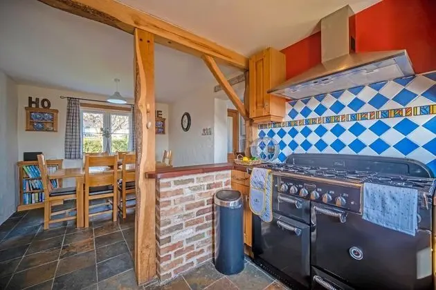 Traditional Kır Evi, Engellilere Uygun, Banyolu/Duşlu (QC Cottage )