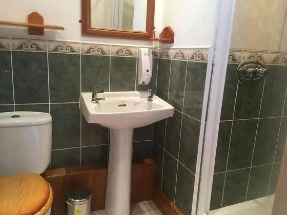 Tek Kişilik Oda, Banyolu/Duşlu (Shower)