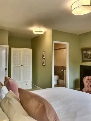 Tek Büyük veya İki Ayrı Yataklı Oda (Swaledale Super King/Twin Bed)