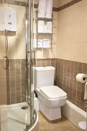 Tek Büyük veya İki Ayrı Yataklı Oda (Swaledale Super King/Twin Bed)