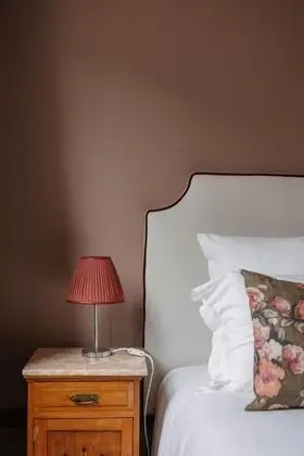 Classic Tek Büyük Yataklı Oda