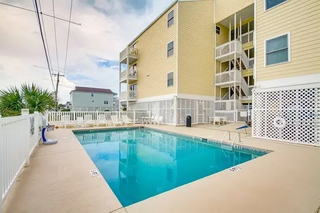 Daire (Grove Pointe 201)