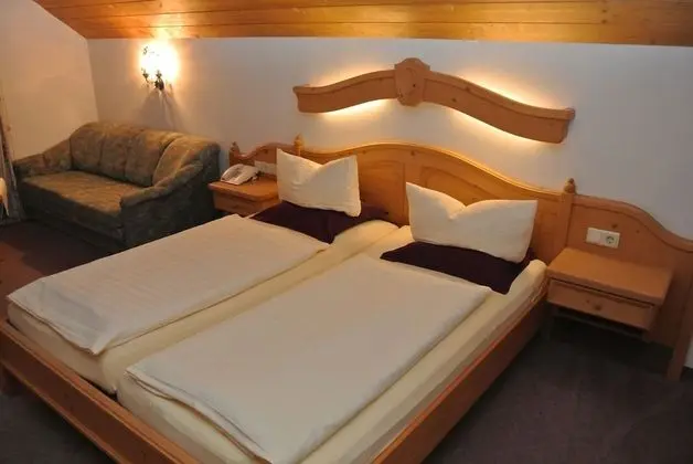 Standard Üç Kişilik Oda