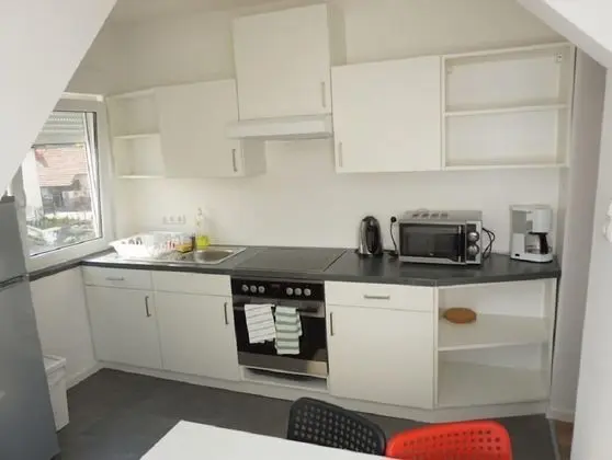 Tek Büyük veya İki Ayrı Yataklı Oda, Ortak Banyo