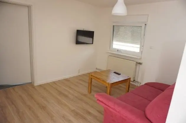 Tek Büyük veya İki Ayrı Yataklı Oda, Ortak Banyo