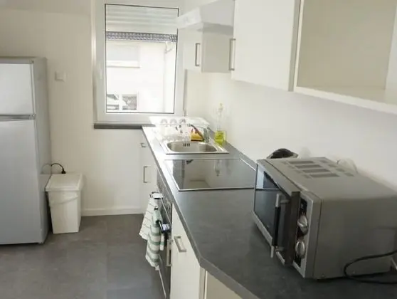 Tek Büyük veya İki Ayrı Yataklı Oda, Ortak Banyo