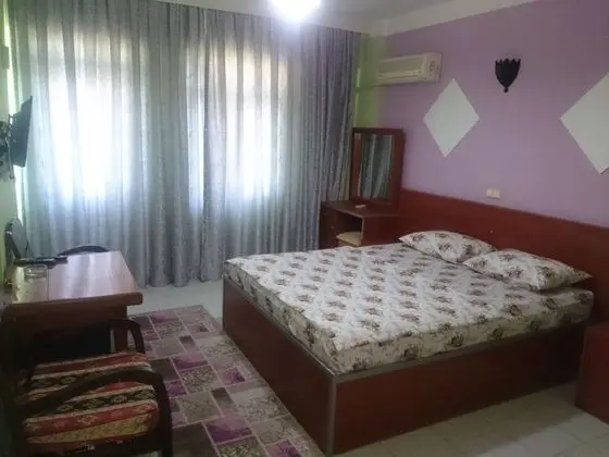 Tek Büyük veya İki Ayrı Yataklı Oda