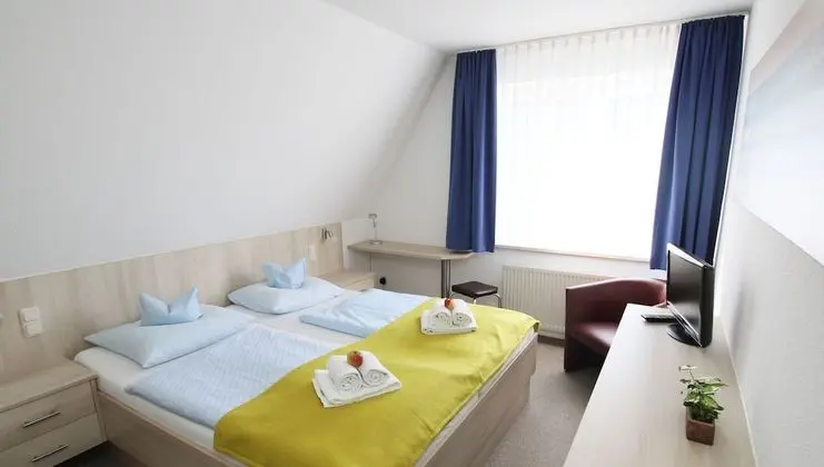 Comfort Tek Büyük Yataklı Oda