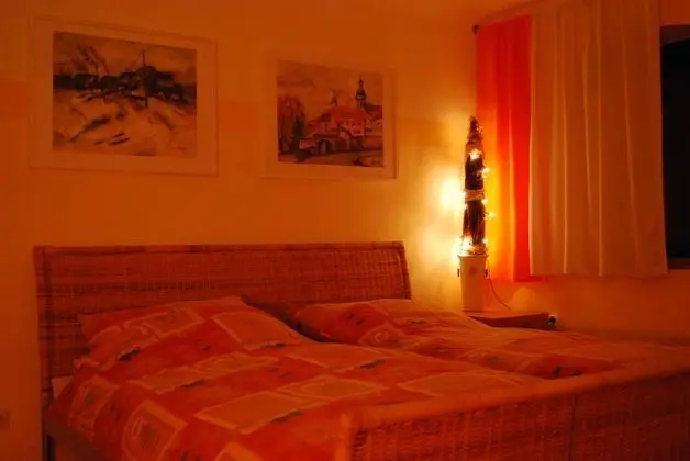 Basic Tek Büyük Yataklı Oda