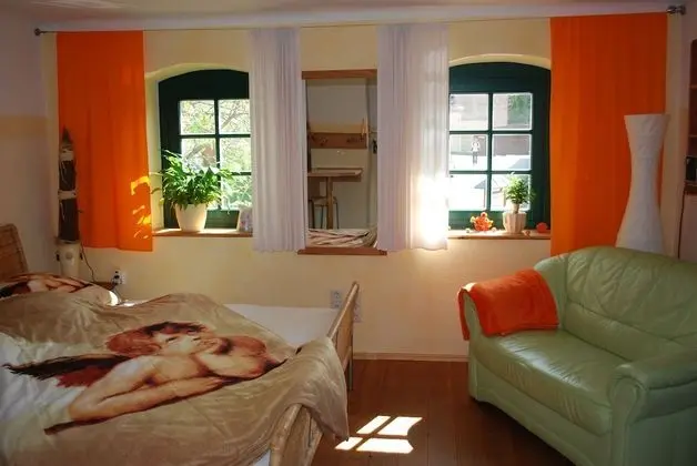 Basic Tek Büyük Yataklı Oda